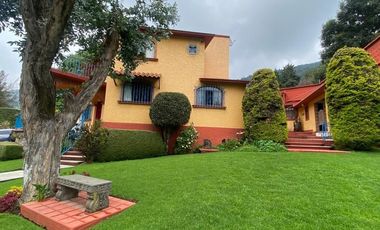 Venta de casa campestre en Santa Cruz Ayotuxco