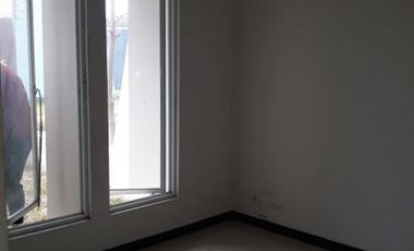 Rumah dijual La Diva Menganti Gresik