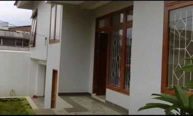 Rumah Disewakan di Radio Dalam, Kebayoran Baru, Jakarta Selatan