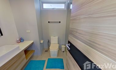 2 Bedroom Condo for sale at Wan Vayla