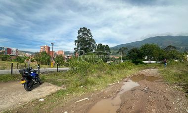 lote en arriendo en variante caldas. Cod A776392
