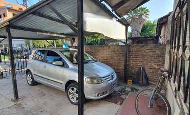 VENTA LOTE CON CASA 5 AMBIENTES EN ISIDRO CASANOVA