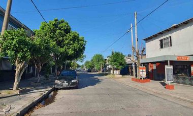 VENTA LOTE CON CASA 5 AMBIENTES EN ISIDRO CASANOVA