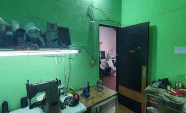 VENTA LOTE CON CASA 5 AMBIENTES EN ISIDRO CASANOVA