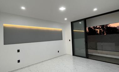 Hermosa Casa NUEVA con Alberca y 4 Rec. en Condominio con Seguridad 24/7 en Cuernavaca