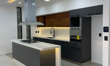 Hermosa Casa NUEVA con Alberca y 4 Rec. en Condominio con Seguridad 24/7 en Cuernavaca