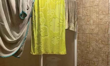 En venta casa en Pedregal de las Ánimas: jardín y nivel sótano