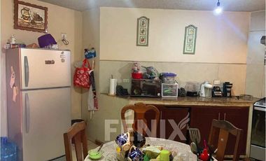 En venta casa en Pedregal de las Ánimas: jardín y nivel sótano