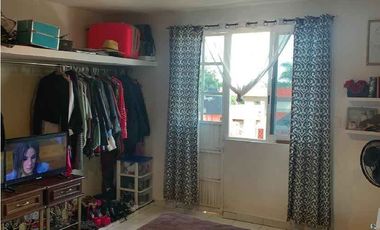 En venta casa en Pedregal de las Ánimas: jardín y nivel sótano