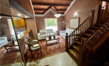 VENDEMOS CASA EN SAN LUCAS