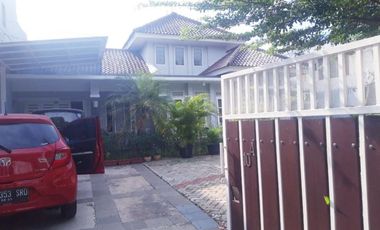 Rumah second mewah dgn private swimming pool dipd.labu,Jaksel
