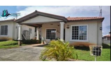 VENDO CASA EN LA CHORRERA COSTA VERDE ISLAS DE MONTELIMAR 3R