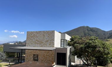 casa en arriendo en macadamia del rio. Cod A8408297