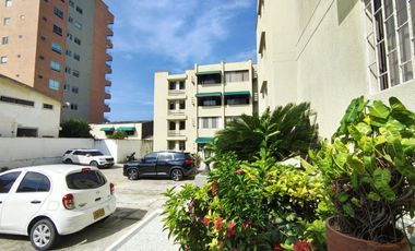 apartamento en venta en altos de riomar. Cod V107076