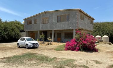 VENDO LINDA CASA EN CATACAOS