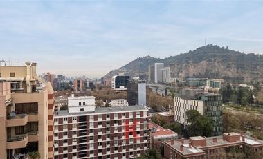 Planta Libre y 6 Estacionamientos a pasos Metro Los Leones