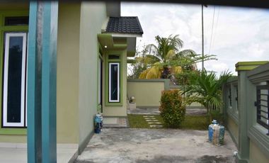 RUMAH DIJUAL DENGAN 2 KAMAR TIDUR DI MARPOYAN DAMAI-PKANBARU