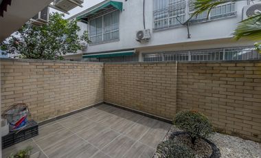 CASA EN VENTA EN ALFAGUARA JAMUNDÍ. Cod V8600