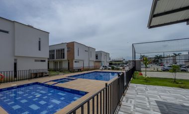 CASA EN VENTA EN ALFAGUARA JAMUNDÍ. Cod V8600