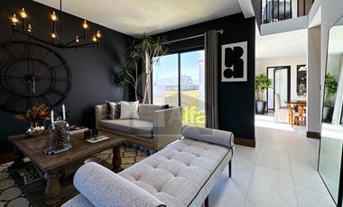 Residencia con área jardinada de más de 120m² en Metepec