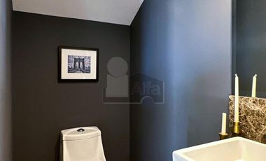 Residencia con área jardinada de más de 120m² en Metepec