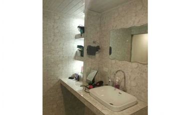 Se Vende Hermosa Casa Remodelada en Tocumen