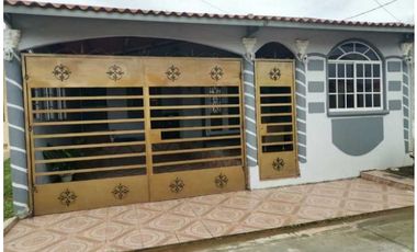 Se Vende Hermosa Casa Remodelada en Tocumen