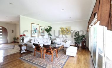 Casa en Arriendo, 5 dormitorios, Las Brisas de Chicureo, Colina