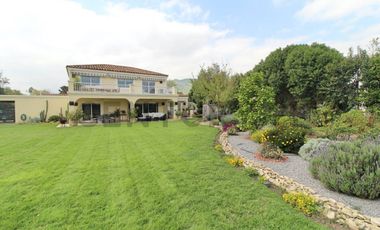 Casa en Arriendo, 5 dormitorios, Las Brisas de Chicureo, Colina