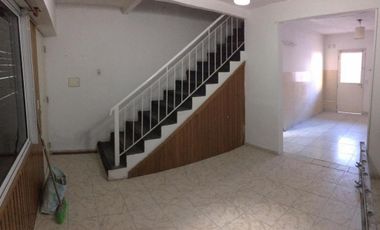 DUPLEX 3 AMBIENTES CASTELAR