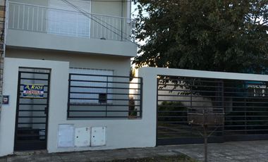 DUPLEX 3 AMBIENTES CASTELAR