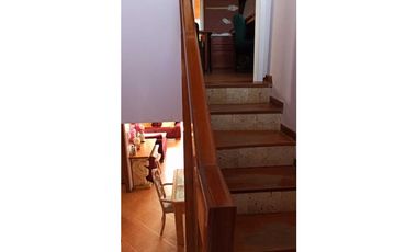 EN VENTA APARTAMENTO DUPLEX, BARRIO JARDN.