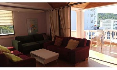 EN VENTA APARTAMENTO DUPLEX, BARRIO JARDN.