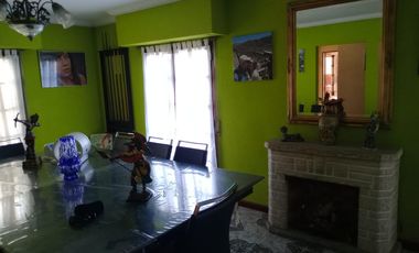 VENTA Hermoso Chalet característico de San Miguel, toma dpto como PARTE DE PAGO