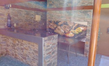 VENTA Hermoso Chalet característico de San Miguel, toma dpto como PARTE DE PAGO