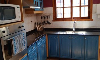 VENTA Hermoso Chalet característico de San Miguel, toma dpto como PARTE DE PAGO