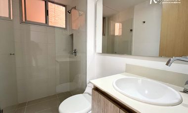 apartamento en arriendo en loma de las brujas. Cod A775736