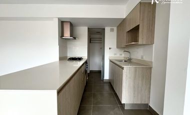 apartamento en arriendo en loma de las brujas. Cod A775736