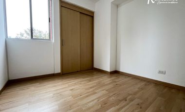 apartamento en arriendo en loma de las brujas. Cod A775736