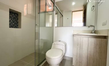 apartamento en arriendo en loma de las brujas. Cod A775736