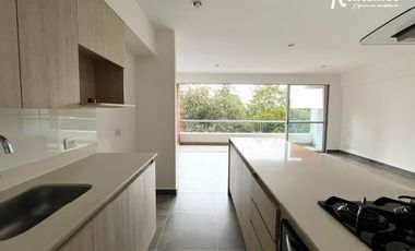 apartamento en arriendo en loma de las brujas. Cod A775736