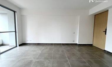 apartamento en arriendo en loma de las brujas. Cod A775736