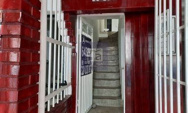 COD. 4008 - SE ARRIENDA APARTAMENTO - BARRIO: ARENALES