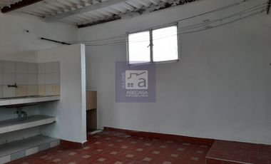 COD. 4008 - SE ARRIENDA APARTAMENTO - BARRIO: ARENALES