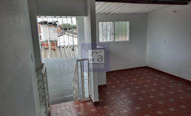 COD. 4008 - SE ARRIENDA APARTAMENTO - BARRIO: ARENALES