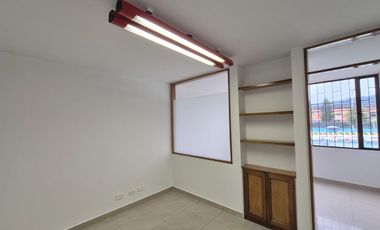 oficina en arriendo en andes norte. Cod A5090