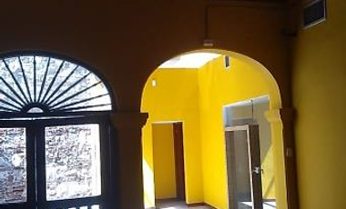 casa-local en arriendo/venta en plaza de la aduana. Cod V172