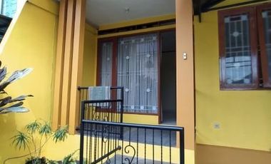 Disewakan Murah Rumah Cluster di Gandul Cinere Semi Furnished