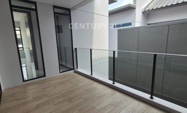 Rumah Minimalis Modern Di Tatar Nilapadmi Kota Baru Parahyangan