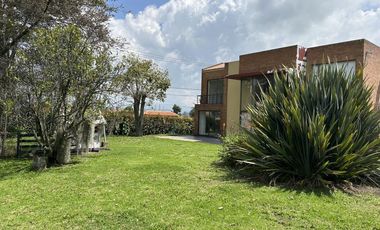 casa en arriendo en cota. Cod A4655